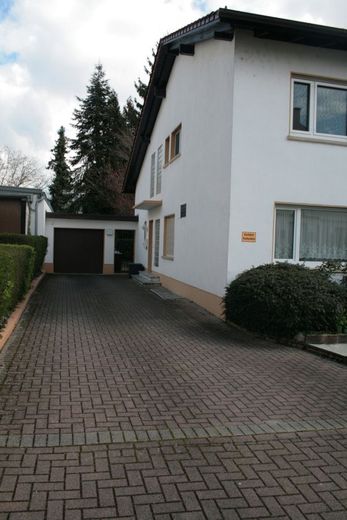 Wohnen und Arbeiten unter einem Dach – 49a42df6-e7db-4490-bb11-59f257da8dc5