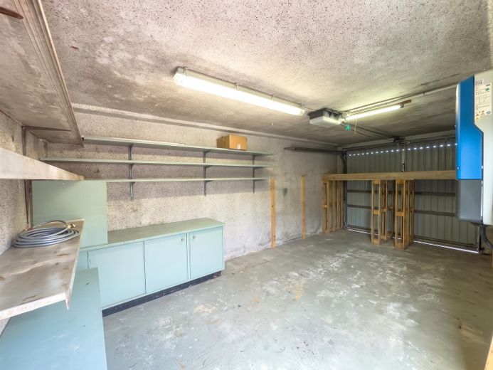 Bungalow ben tenuto a Marne con tetto nuovo, giardino appartato, camino e impianto fotovoltaico – Garage