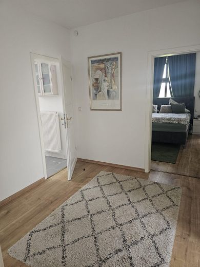 Großzügiges Haus in Alleinlage mit großem Garten – Flur OG