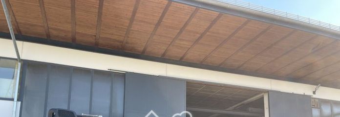 Тёплый склад в Вильсхофене — 940 м² складской площади с офисными и открытыми площадями