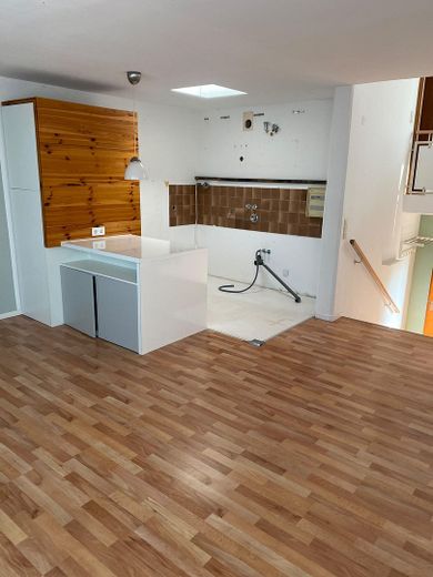 Commission-free in Bonn: 4 apartments, 4 underground parking spaces and one vacant unit – Foto 1