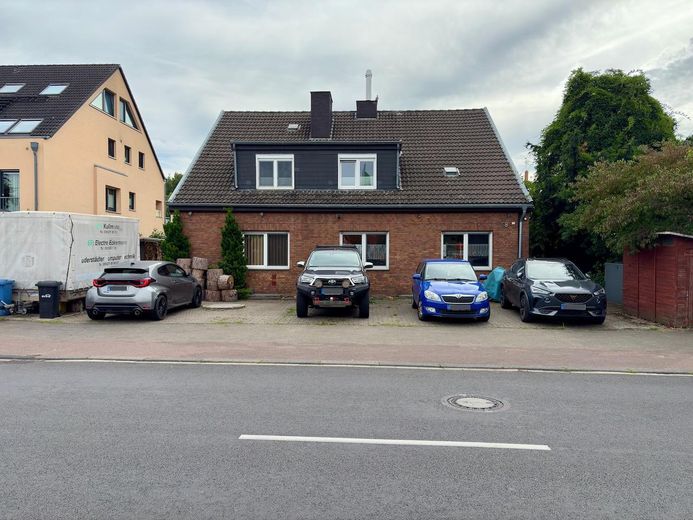 Wohnen am See: Traumwohnung mit Potenzial für zwei Einheiten, provisionsfrei von Privat – Foto 2