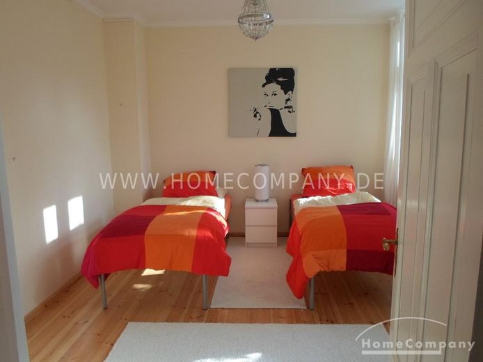 Traumhafte, neu renovierte 2-Zimmer-Wohnung in historischem Lübecker Altstadthaus – 6bdd1c288fa9c6431bdab31fb7d968204af4fa9e.jpg