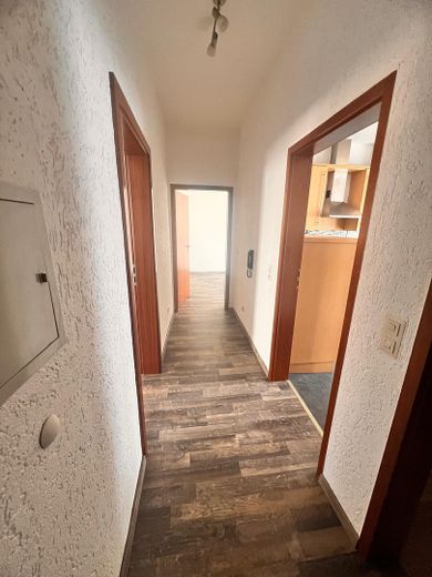 lichtdurchflutete 3 ZKB Wohnung nähe Stadtpark – Flur