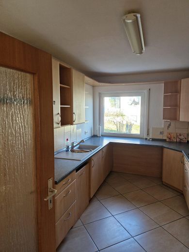 Aantrekkelijk 4,5-kamerappartement met garageplaats en TOP-uitzicht! – Foto 12