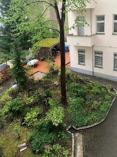 Poddasze z dużym tarasem, kominkiem i spokojną, centralną lokalizacją – Zdjęcie 24