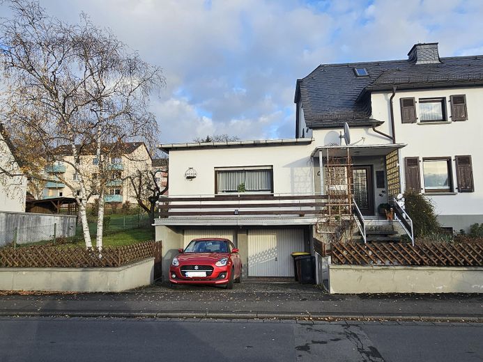 Front Ansicht