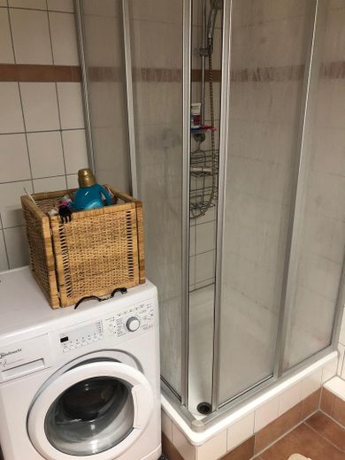 Edificio plurifamiliare con 10 unità abitative nel quartiere delle ville di Stendal – dto., Du jetzt erneuert