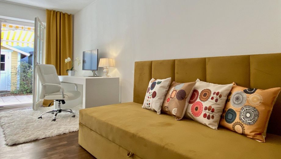 Top Furnished / Fully furnished: Elegant 3-room garden apartment, WLAN, home office, underground parking space – Foto 14
