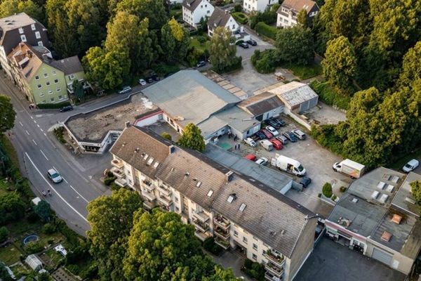 Renditestarke Wohnanlage mit zusätzlichem Entwicklungspotenzial & Baureserve in Großstadt im Regierungsbezirk Düsseldorf | FAKTOR 11.9