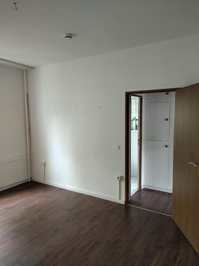 Schlafzimmer 4
