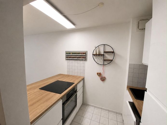 !Provisionfrei! Etagenwohnung mit Balkon und Wintergarten – Foto 12