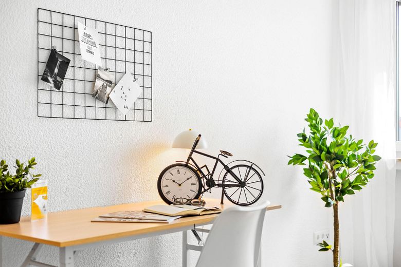 Sofort einziehen! Helle, moderne und lichtdurchflutete 4,5-Zi. Wohnung in guter Lage in Straubing! – Detail Zimmer 2