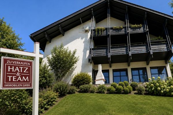Wohnhaus mit Panoramablick - Airbnb - Chalet trägt einen Großteil der Finanzierung