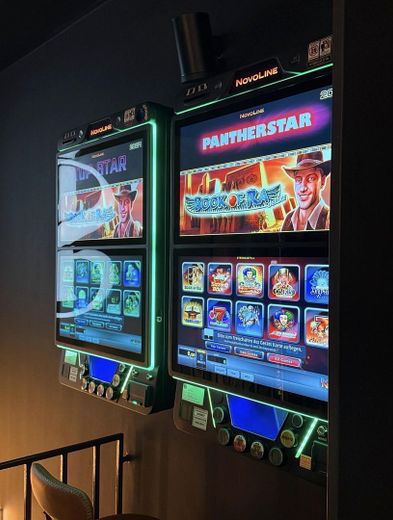 „Nowo wyremontowany bar-lounge w Ludwigsburgu – elastyczne wykorzystanie – poszukiwany nowy najemca” – Spielautomaten