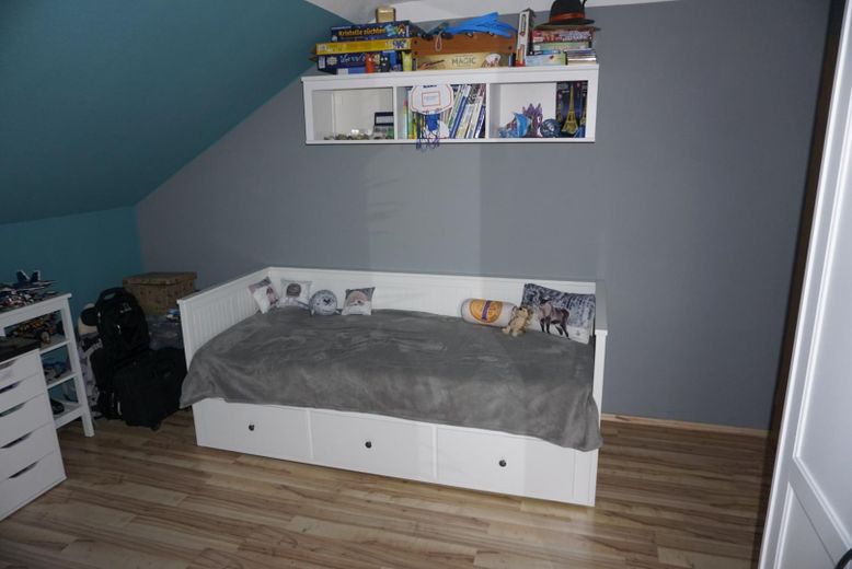 Charmante 3,5-Zimmer-Dachgeschosswohnung in ruhiger Wohnlage von Winnenden – Kinderzimer