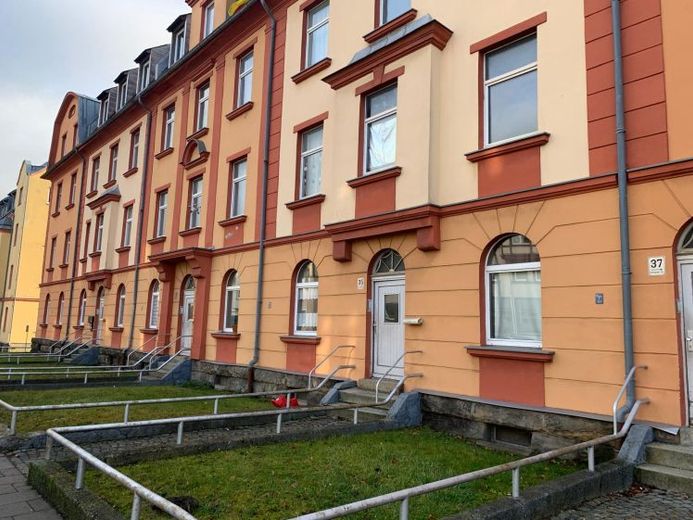 4-Zimmer-Wohnung - zentrale Lage in Hof - 75,10 m² - sofort verfügbar – फोटो 1