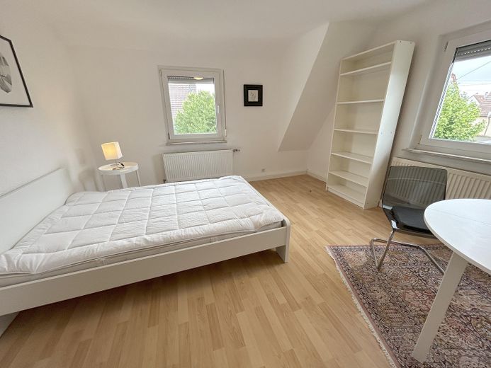 Helles Zimmer
