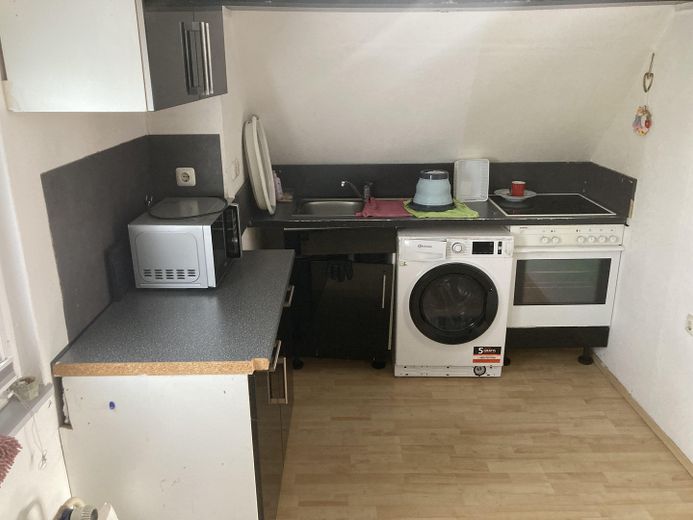 Großes 1 ZKB Apartment – Küche (ohne Waschmaschine)