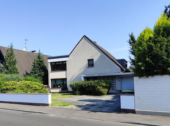 Hausansicht-Front