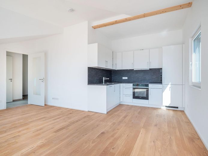 2-Zimmer Wohnung im 2. Obergeschoss in Parsdorf - Erstbezug – Wohn- & Essbereich