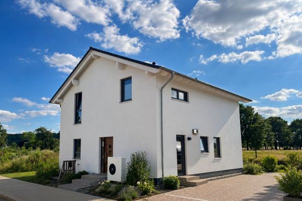Neuwertiges Traumhaus im Familienfreundlichen Neubaugebiet