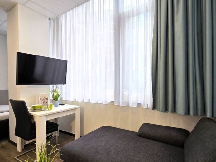 ab 01.09. freies1-Zimmer-Apartment, möbliert & ausgestattet, zentral in Offenbach – Foto 1
