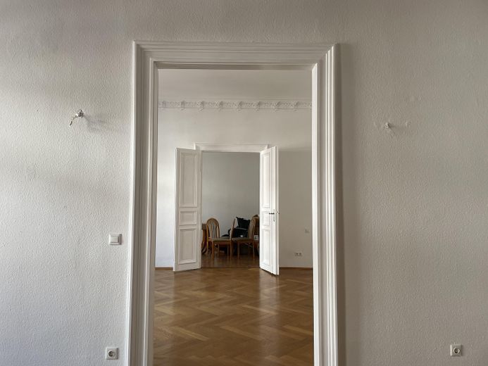 Elegant 5-Room Historic Apartment with 16 m² Sunny Balcony – Available from 01 September 2026 – फोटो 7