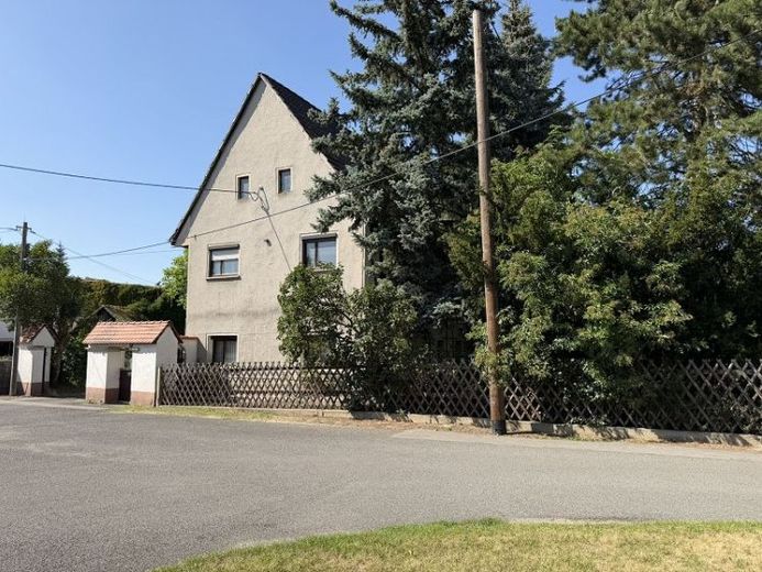 Zschaschelwitz presso Altenburg: proprietà rurale con terreno di circa 5.592 m² e circa 160 m² di superficie abitabile!!! – Foto 1
