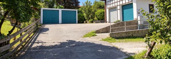 Vermietetes Dreifamilienhaus in Rosenheim-Pang: solide Substanz und Entwicklungspotenzial