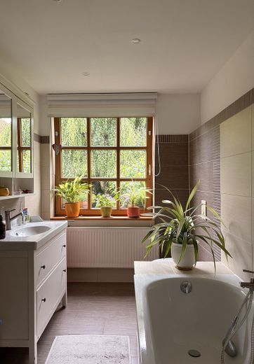 Exklusives Wohnhaus im Seebad Altefähr auf Rügen – Bad im Erdgeschoss