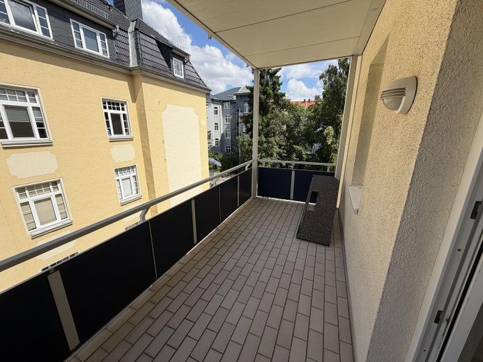 Zentrumsnahe, ruhige 2,5-Zimmer-Wohnung mit Balkon in Brühlervorstadt – Balkon 3