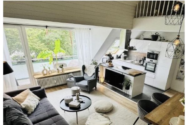 Appartement duplex moderne, lumineux et exclusif à Hummelsbüttel