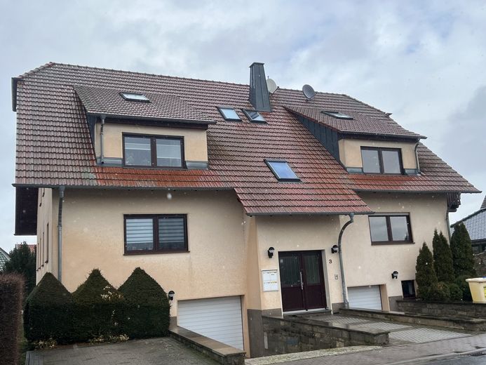 Niederdorla, 4 Familienhaushälfte – Foto 1