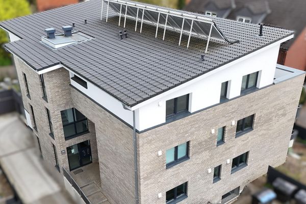 Modernes Open-Living  in Norderstedt-Garstedt: Großzügige 93 m² mit EBK, Aufzug & Tiefgarage