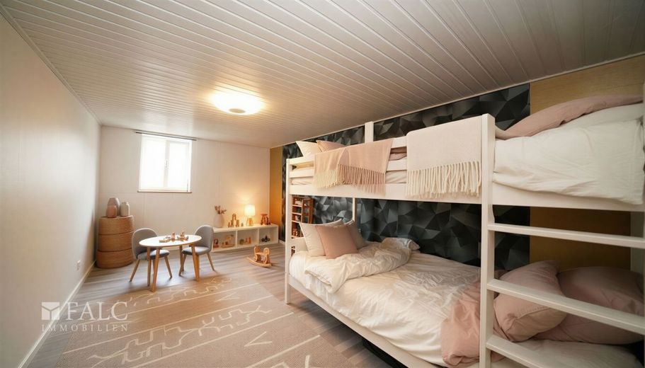 Saniertes Einfamilienhaus mit Platz für die ganze Familie! - FALC Immobilien Heilbronn – Kinderzimmer (Vis.)
