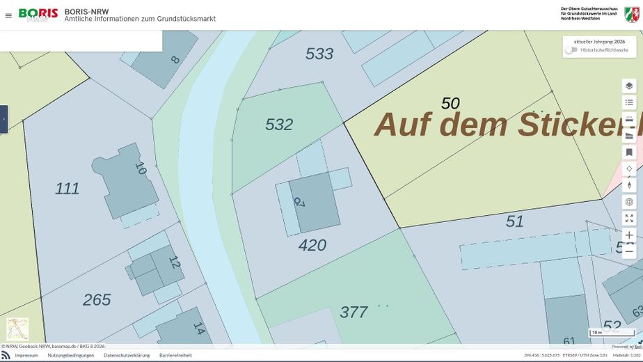 freistehendes Einfamilien, Vollholzhaus, kanadisches Blockhaus ökologische Bauweise, sehr gepflegt – Stück 420 und 532