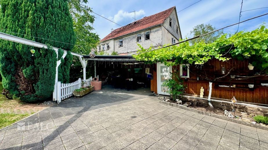 Mehrfamilienhaus als rentables Anlageobjekt (SOLL-Kaltmiete 154.200 EUR / Jahr, Provisionsfrei) – Terrasse