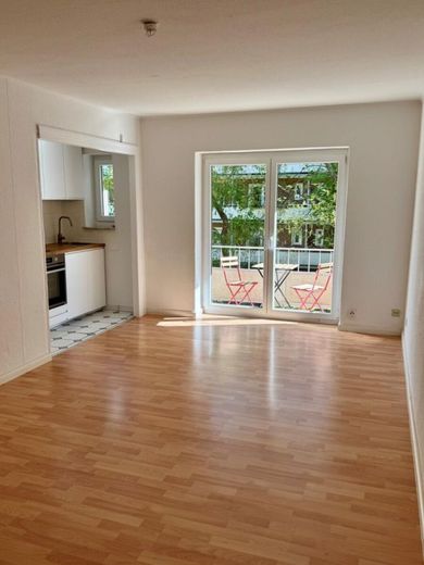 Appartamento di 2 locali, 51 mq | Eimsbüttel | disponibile subito – Wohnzimmer mit Küche