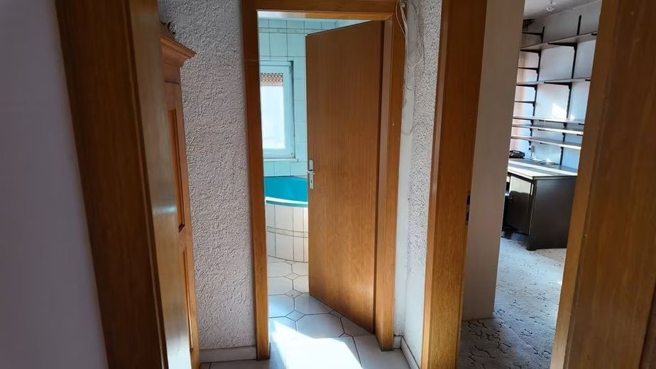Herleshausen, EFH + Nebengeb. – Foto 11