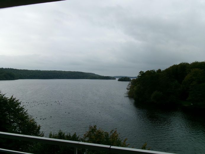 Bad Malente – małe mieszkanie jednopokojowe z widokiem na jezioro Dieksee – Zdjęcie 2