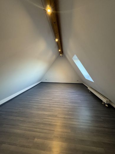3-Zimmer-Dachgeschosswohnung mit Balkon + EBK in Maisach, Nutzfläche 151 qm, 5 Fußminuten zur S3 – Zimmer 3 Dachgeschoss