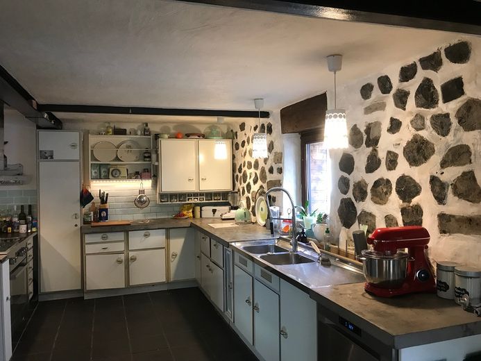 Lovingly modernized house with charm & history – Foto 11