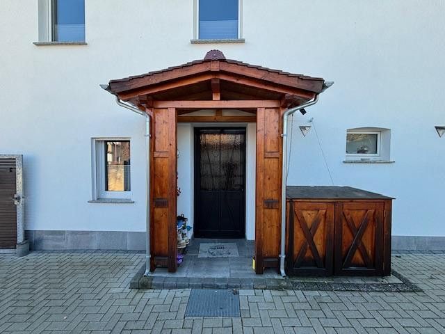 Hauseineingang mit Windfang