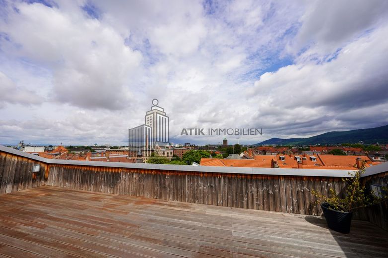 ATIK: Arbeiten mit Schlossblick - attraktive Büroflächen im X-House am Hauptbahnhof - provisionsfrei – Dachterrasse