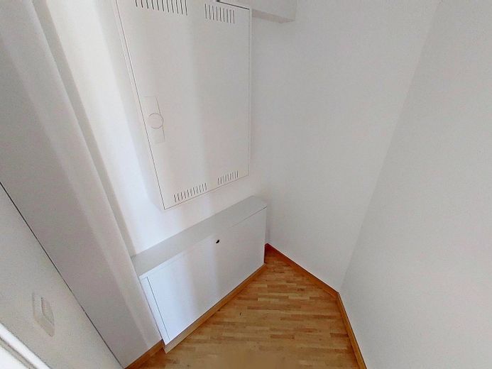 HOGAR DE ENSUEÑO EN PRIMERA OCUPACIÓN: Luminoso piso de 3 habitaciones con COCINA AMUEBLADA – Abstellraum