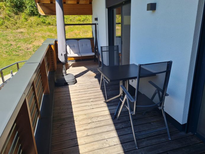 Detached house designed for two generations with mountain views in a sunny location – PRIVATE SALE – Balkon