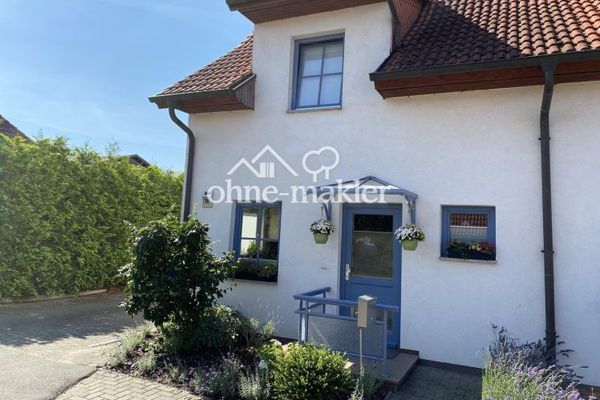 झील के किनारे शांत आवास: 17111 Sommersdorf में बगीचे वाला सुंदर पंक्ति-घर