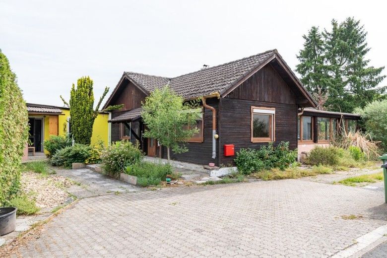 Sanierungsbedürftiges Bungalow mit Nebengebäude &amp; Garage und Keller in Röttenbach – BG+EFH Röttenbach 2 013