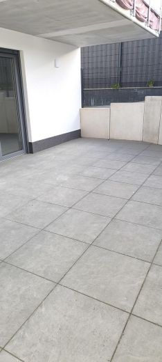 Neubau/Erstbezug, 3Zi, riesige Terrasse, 0,76%KfW Darlehen inkl! Provisionsfrei! – Terrasse